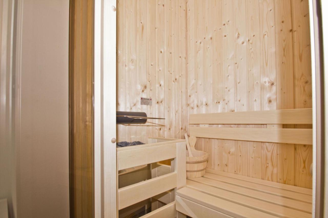 Ferienresidenz Zwei Bodden Fewo2-8 - Balkon, Sauna, Kamin Lietzow Buitenkant foto