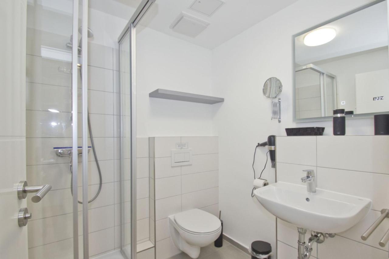 Ferienresidenz Zwei Bodden Fewo2-8 - Balkon, Sauna, Kamin Lietzow Kamer foto